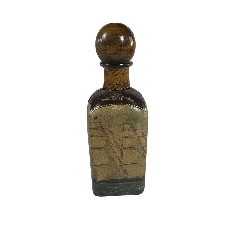 Fausto Conturi Genuine Leather Encased Glass Liquor Decanter-Italy 8.5"‎